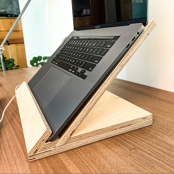 Custom Laptop and desktop stand - Picture 4 of 8